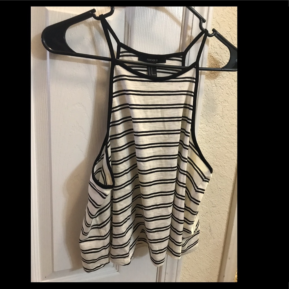 Cropped top